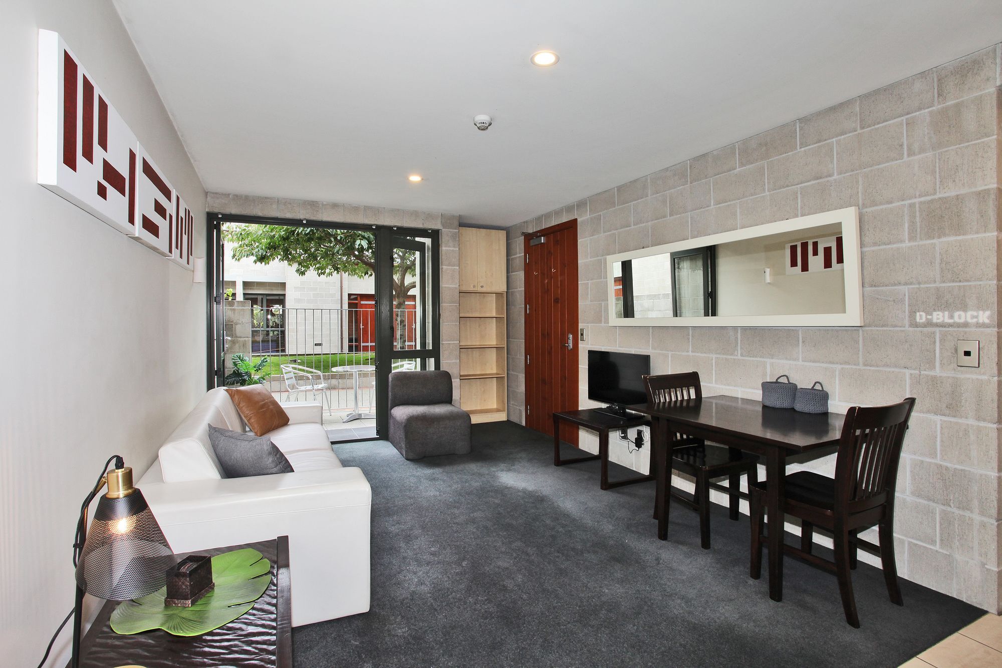 Number 1 - Chic Inner City Rooms كريستتشيرش المظهر الخارجي الصورة